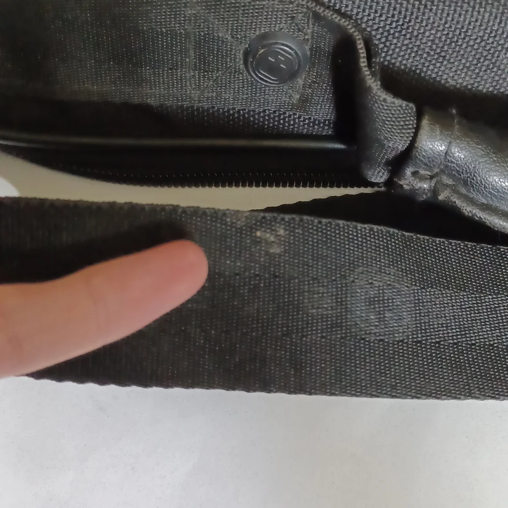 SwissGear black Laptop Case adjustable strap and luggage strap 17